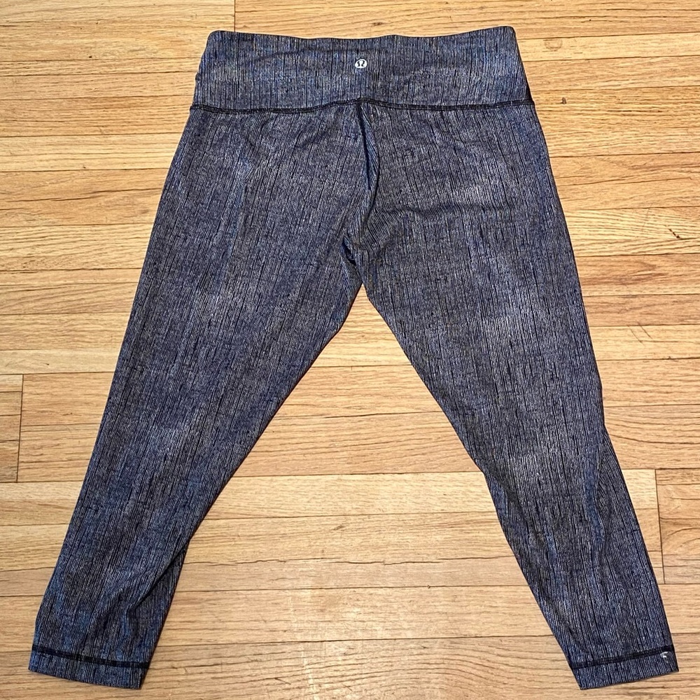 Lululeomon Black Patterned Capris - image 1